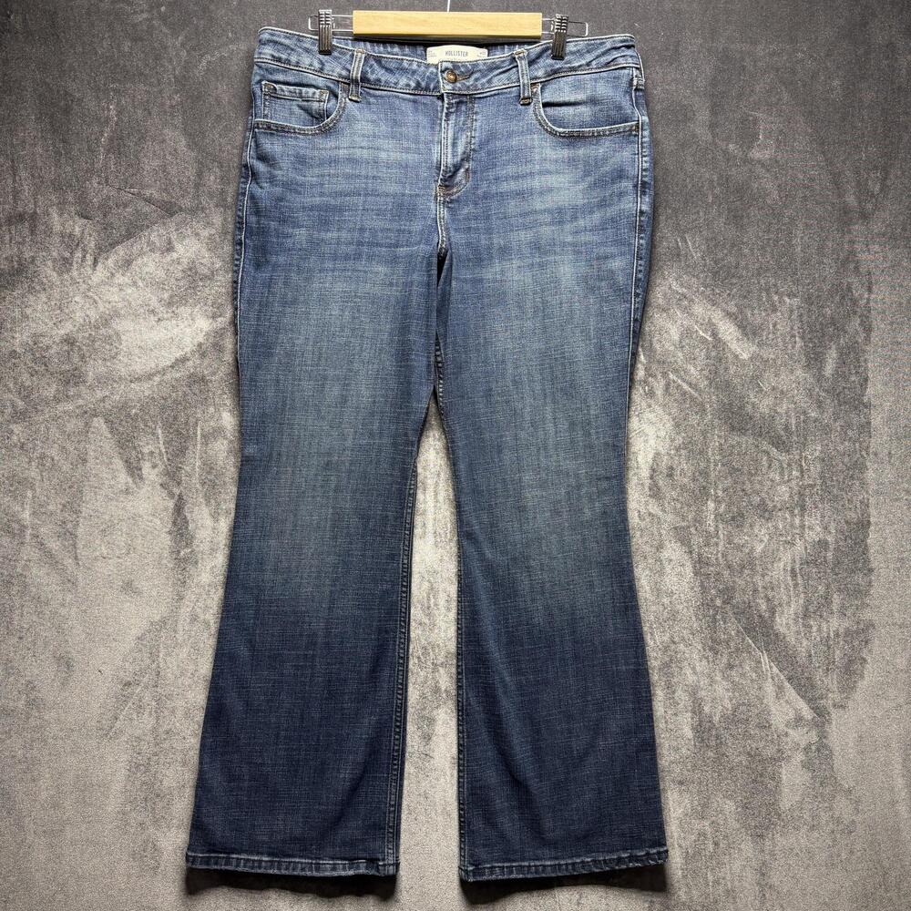 Hollister Mid Rise Relaxed Bootcut Jeans Womens 16R Blue Med Wash Stretch Denim